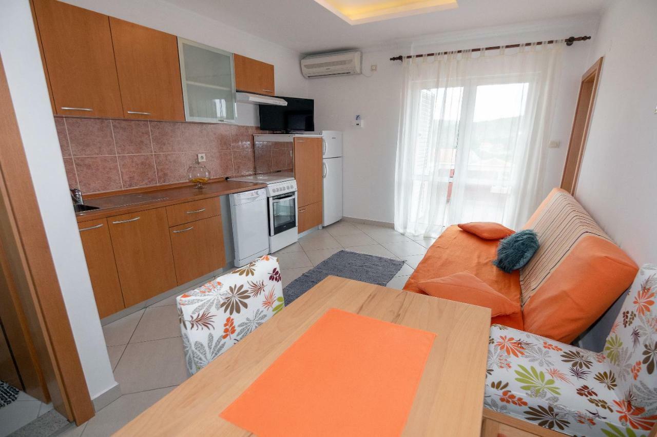 Apartmani Ivan لوبار المظهر الخارجي الصورة
