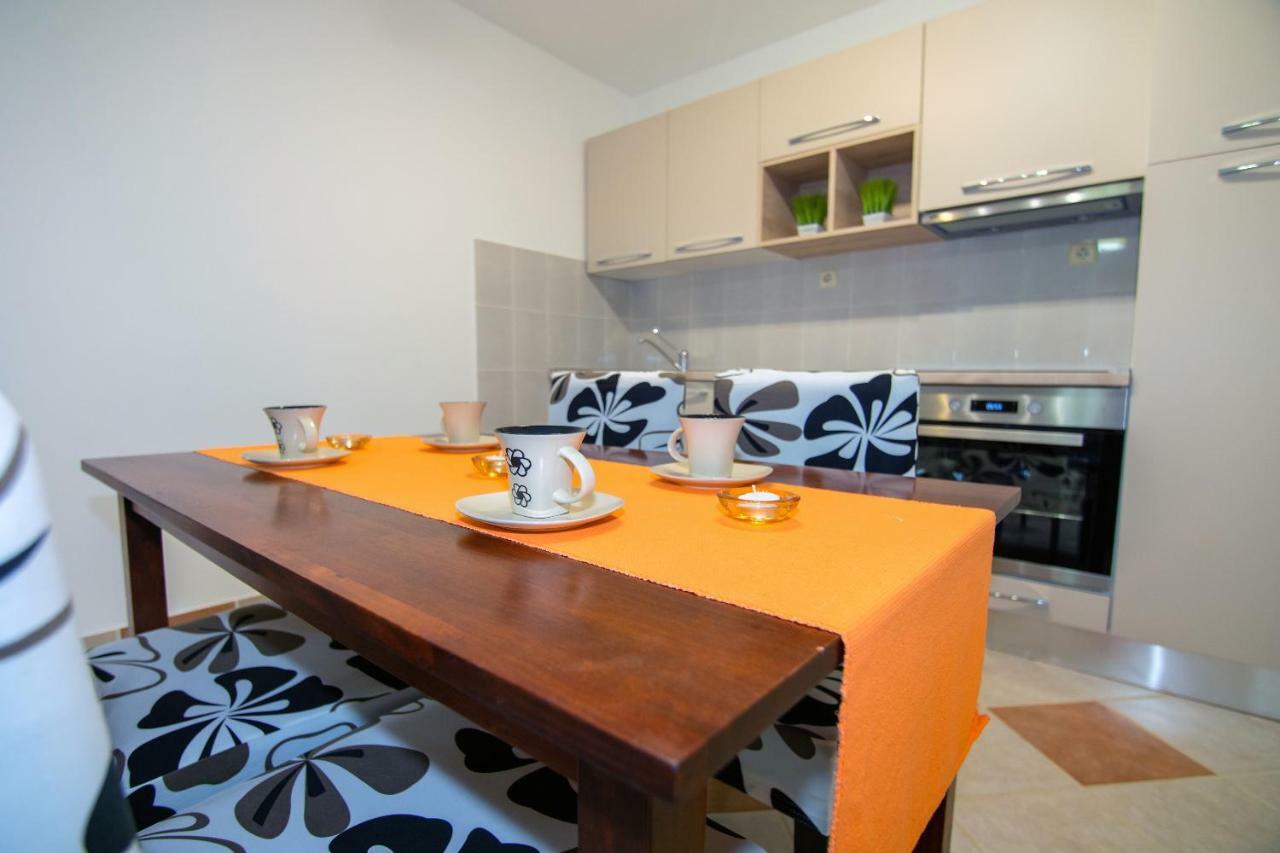 Apartmani Ivan لوبار المظهر الخارجي الصورة
